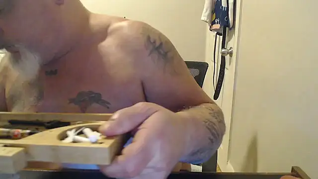 Newfiesausage1972 online show from 03-04-25, 08:16