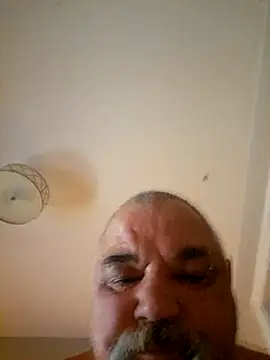 Newfiesausage1972 online show from 10-29-25, 12:35