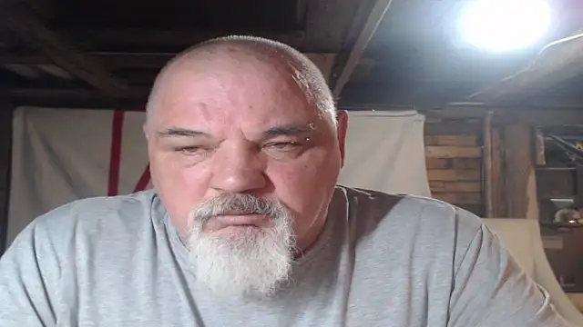 Newfiesausage1972 online show from 03-11-26, 10:54