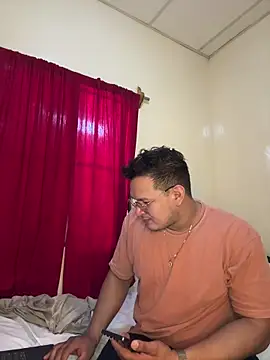 LATIN010 online show from 12-16-25, 05:40