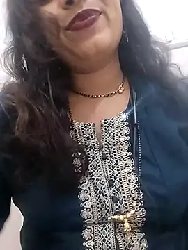 Snapshot of Simaran_bhabhi chatting on 06-30-26, 05:25 Simaran bhabhi online show from 06-30-26, 05:25