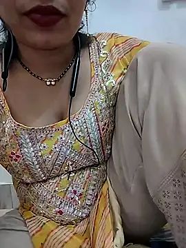 Snapshot of Simaran_bhabhi chatting on 07-10-26, 02:30 Simaran bhabhi online show from 07-10-26, 02:30