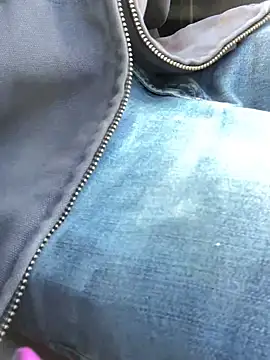 1BeautyN1Beast online show from 12-12-24, 04:43