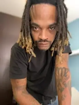 1BeautyN1Beast online show from 10-24-25, 01:29