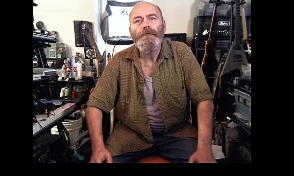 Snapshot of SirGarMack chatting on 02-18-26, 05:09 SirGarMack online show from 02-18-26, 05:09