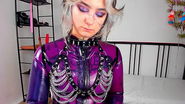 lady sontse  online show from 02-10-25, 08:10