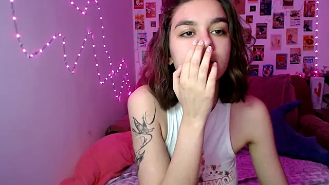 Snapshot of Celine_Dionn chatting on 12-07-24, 10:45 Celine Dionn online show from 12-07-24, 10:45