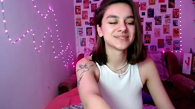 Snapshot of Celine_Dionn chatting on 01-05-25, 01:47 Celine Dionn online show from 01-05-25, 01:47