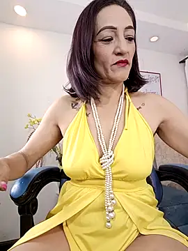 Snapshot of RUBY_AMOR77 chatting on 10-11-25, 10:25 RUBY AMOR77 online show from 10-11-25, 10:25