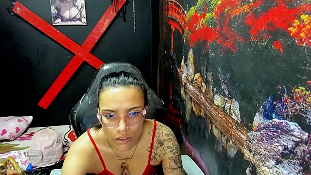 Yaumiko online show from 12-16-25, 01:49