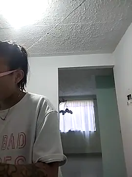 Snapshot of Yaumiko chatting on 04-30-26, 11:16 Yaumiko online show from 04-30-26, 11:16