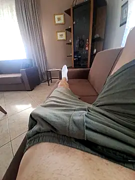 Snapshot of Giannis1990_ chatting on 09-21-25, 11:34 Giannis1990  online show from 09-21-25, 11:34