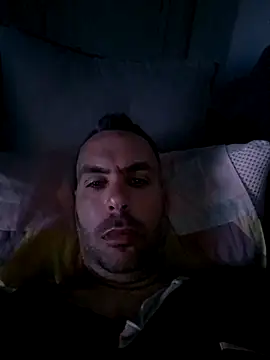 Snapshot of Giannis1990_ chatting on 04-25-26, 09:23 Giannis1990 online show from 04-25-26, 09:23