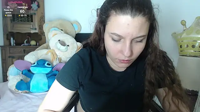 Snapshot of alexia_87 chatting on 03-01-26, 04:36 alexia 87 online show from 03-01-26, 04:36