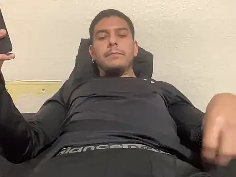 Molly1993rrrrrrrf online show from 01-10-26, 12:23