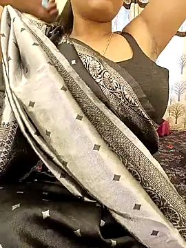 Snapshot of Divya_girl chatting on 11-20-25, 05:29 Divya girl online show from 11-20-25, 05:29