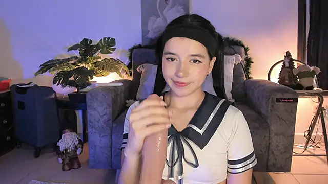 Naughtylittlegirl  online show from 12-04-25, 03:32