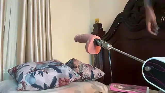 Snapshot of SexyAudreyFuck chatting on 02-27-25, 05:15 SexyAudreyFuck online show from 02-27-25, 05:15