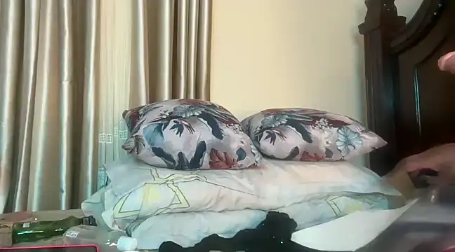 Snapshot of SexyAudreyFuck chatting on 03-01-25, 02:23 SexyAudreyFuck online show from 03-01-25, 02:23