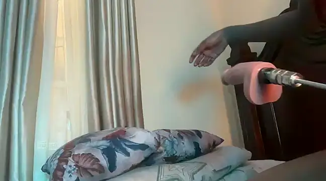 Snapshot of SexyAudreyFuck chatting on 03-09-25, 09:35 SexyAudreyFuck online show from 03-09-25, 09:35