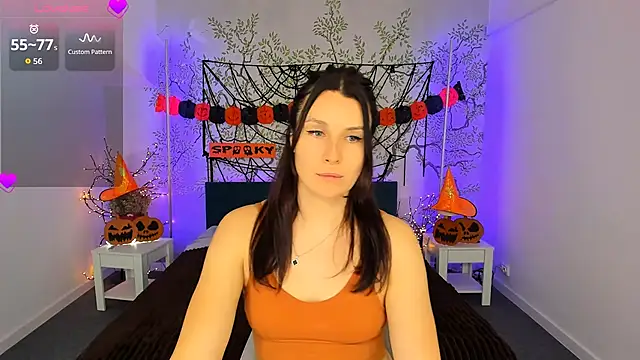 YrKiraXO online show from 10-18-25, 05:54