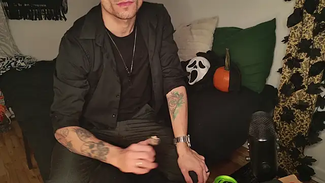 Snapshot of JackDesFeux chatting on 10-29-25, 08:49 JackDesFeux online show from 10-29-25, 08:49