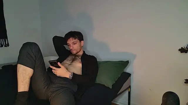 Snapshot of JackDesFeux chatting on 11-07-25, 10:21 JackDesFeux online show from 11-07-25, 10:21