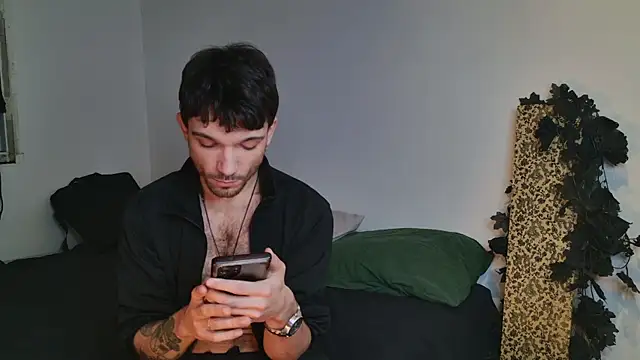 Snapshot of JackDesFeux chatting on 11-26-25, 05:30 JackDesFeux online show from 11-26-25, 05:30