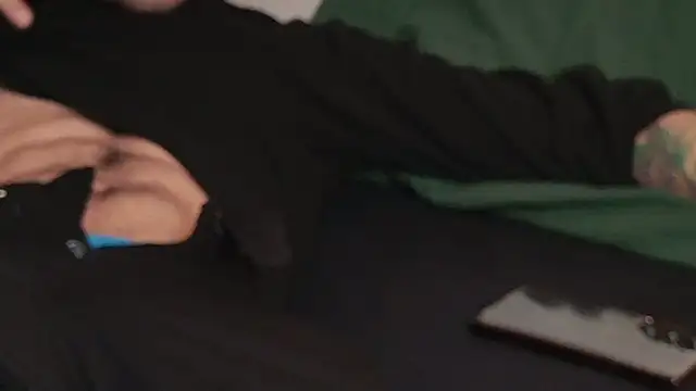 Snapshot of JackDesFeux chatting on 12-21-25, 10:28 JackDesFeux online show from 12-21-25, 10:28