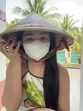 BabyThree  online show from 02-13-25, 08:38