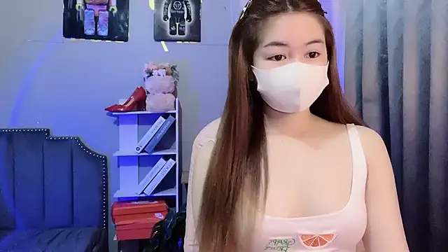 BabyThree  online show from 10-05-25, 08:45