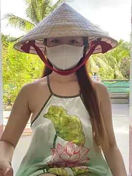 BabyThree  online show from 11-18-25, 07:24