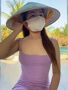 BabyThree  online show from 03-26-26, 09:04