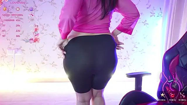 Snapshot of only_aleesha chatting on 03-01-25, 08:10 only aleesha online show from 03-01-25, 08:10