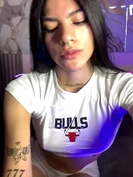 liss hot  online show from 11-11-25, 09:59