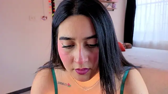 Snapshot of serenna_se chatting on 07-15-26, 08:36 serenna se online show from 07-15-26, 08:36
