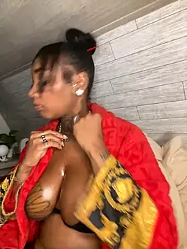 Snapshot of CUMQUEEN-XXX69 chatting on 09-24-25, 04:49 CUMQUEEN-XXX69 online show from 09-24-25, 04:49