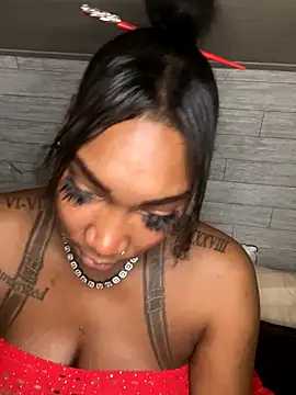 Snapshot of CUMQUEEN-XXX69 chatting on 09-26-25, 02:48 CUMQUEEN-XXX69 online show from 09-26-25, 02:48