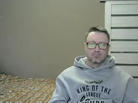 Snapshot of HarrySnake chatting on 02-13-25, 11:50 HarrySnake online show from 02-13-25, 11:50