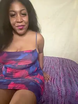 Snapshot of misscanada888 chatting on 01-28-25, 02:32 misscanada888 online show from 01-28-25, 02:32