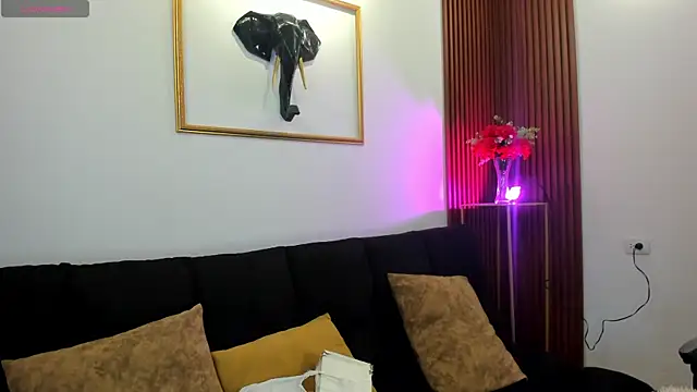 Zayda 1 online show from 10-13-25, 07:58