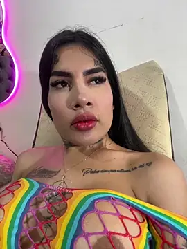 saragill323 online show from 01-17-25, 03:43