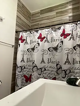 ladycreamypr2 online show from 03-23-26, 11:25