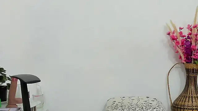 Latin Mature975 online show from 10-09-25, 07:39