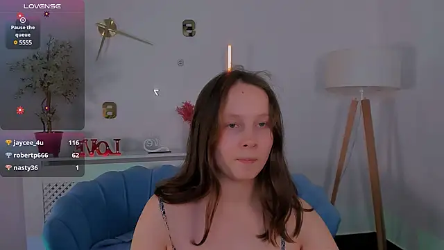 Snapshot of Ketrin_n_ chatting on 02-05-25, 12:27 Ketrin n online show from 02-05-25, 12:27