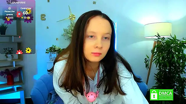 Snapshot of Ketrin_n_ chatting on 02-28-25, 06:21 Ketrin n online show from 02-28-25, 06:21