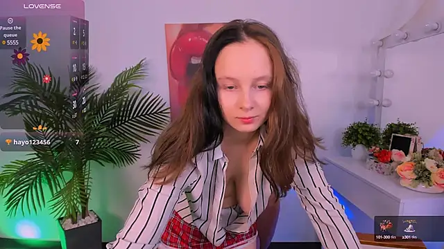 Snapshot of Ketrin_n_ chatting on 03-06-25, 10:20 Ketrin n online show from 03-06-25, 10:20