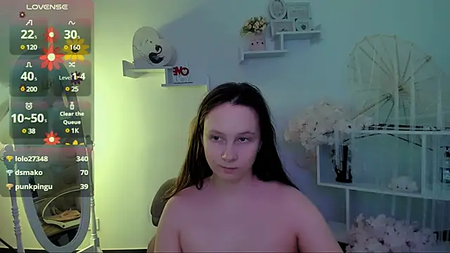 Snapshot of Ketrin_n_ chatting on 03-10-25, 12:37 Ketrin n online show from 03-10-25, 12:37