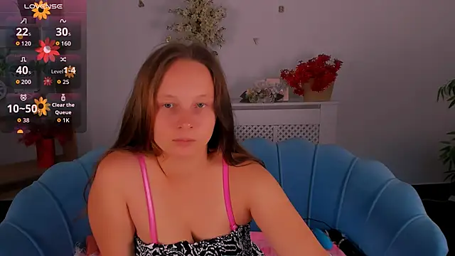 Snapshot of Ketrin_n_ chatting on 09-12-25, 05:07 Ketrin n online show from 09-12-25, 05:07