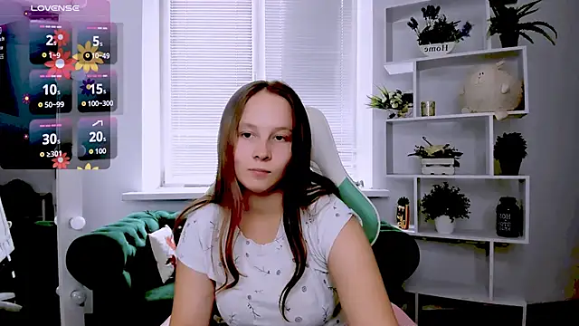 Snapshot of Ketrin_n_ chatting on 10-13-25, 09:09 Ketrin n online show from 10-13-25, 09:09